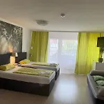 Jahnstrasse Apartament *