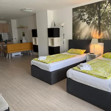 ياهنشتراسيه دوسلدورف