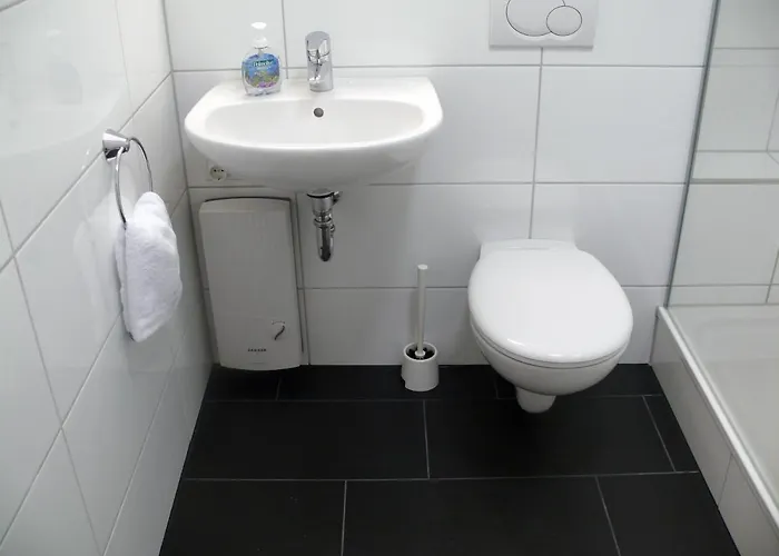 Jahnstrasse * דיסלדורף